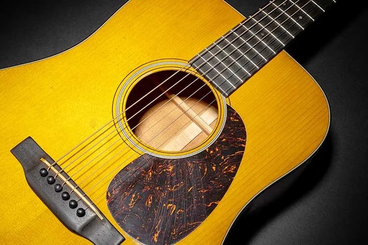 Martin D-28 Authentic 1937 Aged